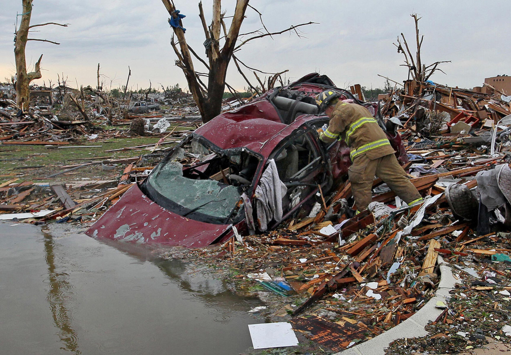 Search continues following killer tornado in Joplin